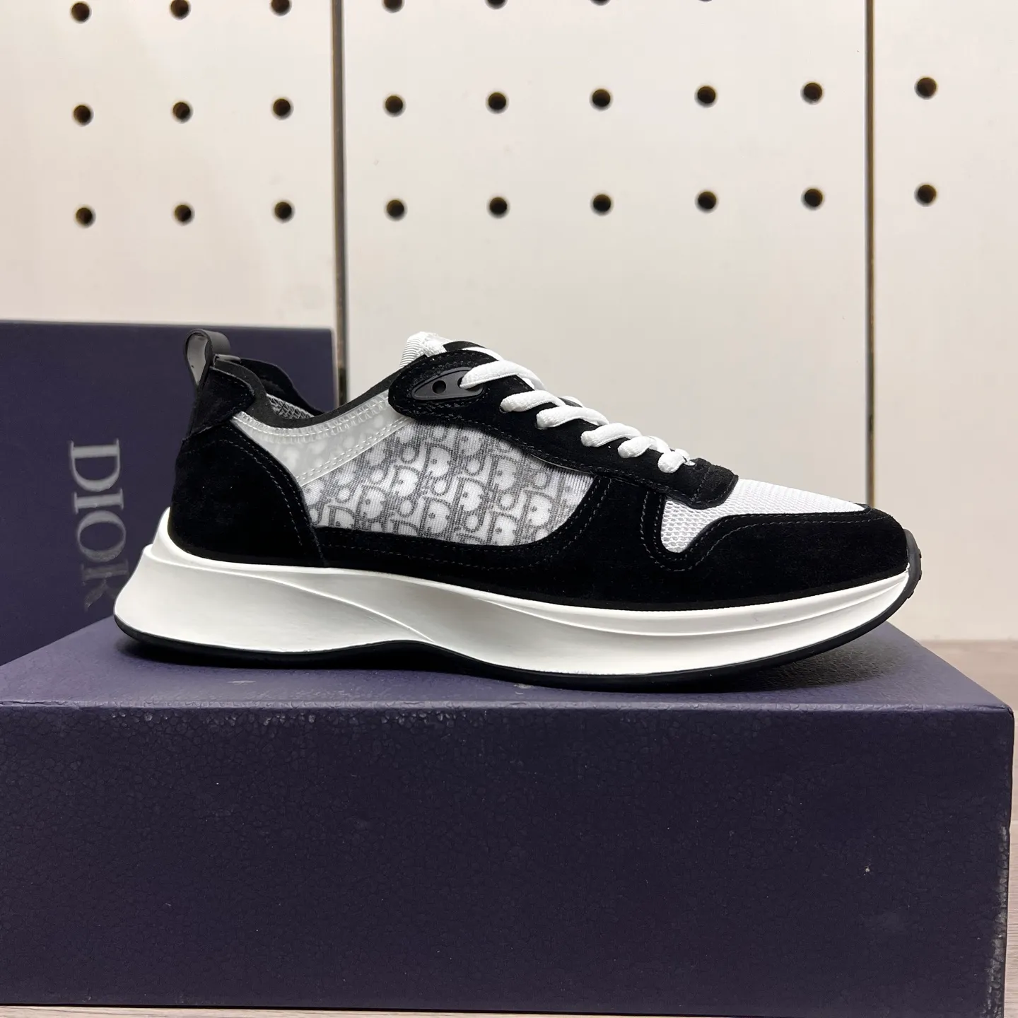 Men's Men's Shoes 💰: 380💰《Dior》The latest and most popular casual shoes, top brand [seduce] luxury~purchase, top~quality. [Strong] The upper is made of imported breathable cowhide with material ➕ breathable sheepskin feet (•) and fine workmanship. Original stylish and stylish soft rubber wear-resistant foreskin outsole, light and comfortable on the foot, size: 38-44, (customized 45, 46), four colors available